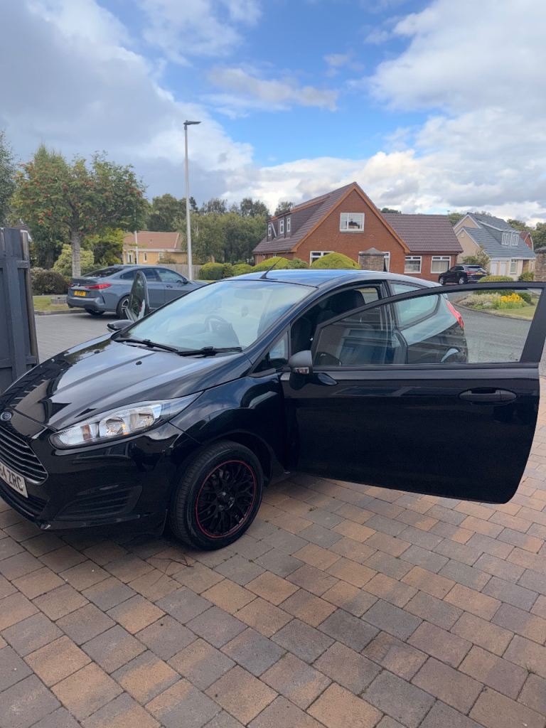 Ford, FIESTA, Hatchback, 2014, Manual, 1241 (cc), 3 doors