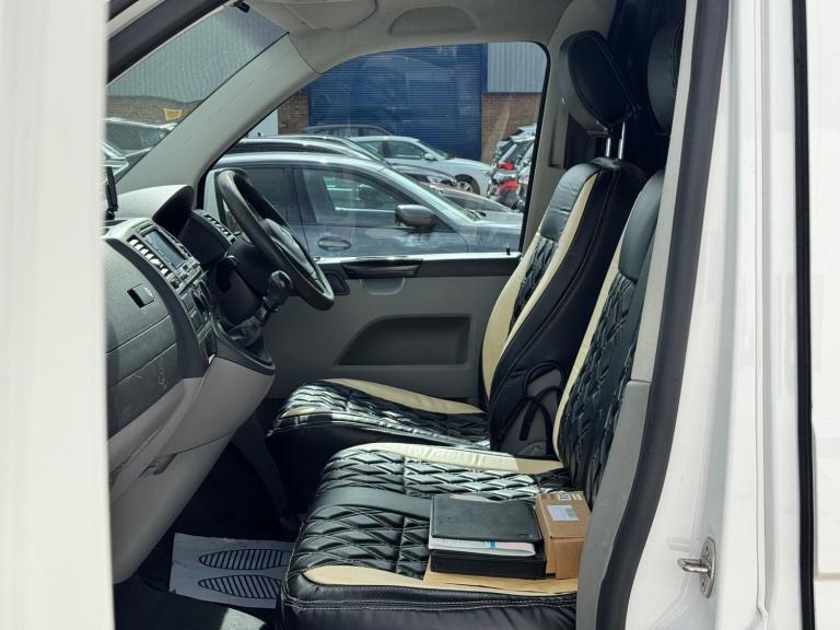 2013 Volkswagen Transporter 2.0 TDI 102PS Van PANEL VAN DIESEL Manual