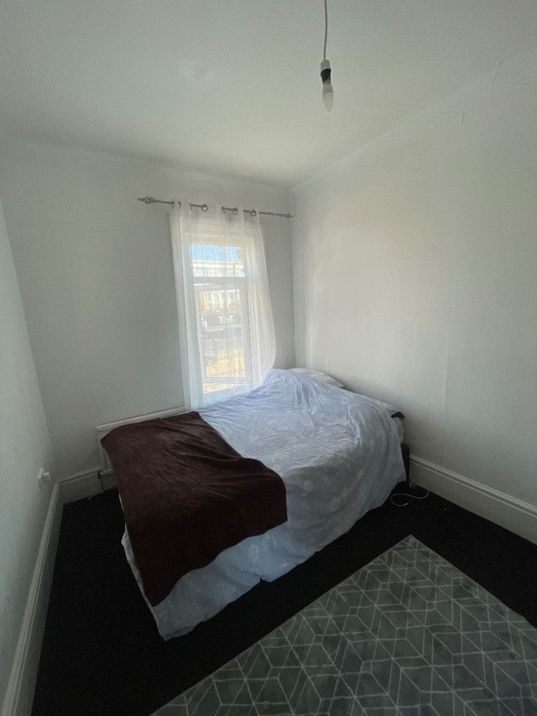 Room to rent 