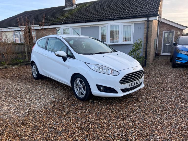 Ford, FIESTA, Hatchback, 2013, Manual, 1241 (cc), 3 doors