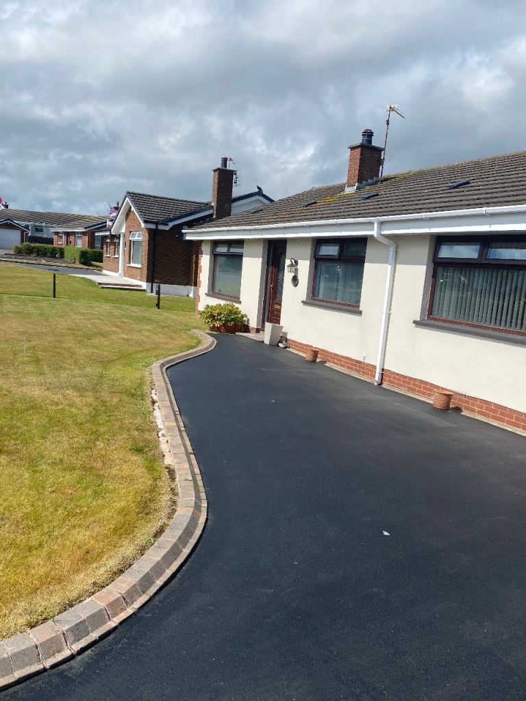 3 bedroom detached bungalow in very popular area
