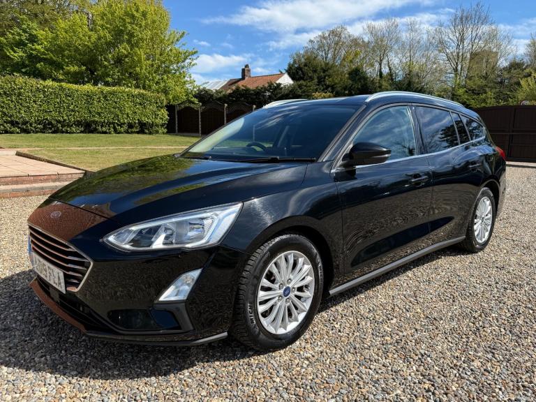 TOP SPEC 2019 19 FORD FOCUS 1.5 DIESEL 120Ps - ESTATE - TITANIUM NAV - 1 OWNER !