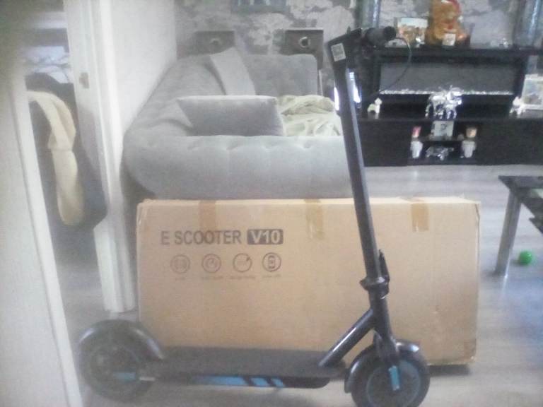 Electric scooter