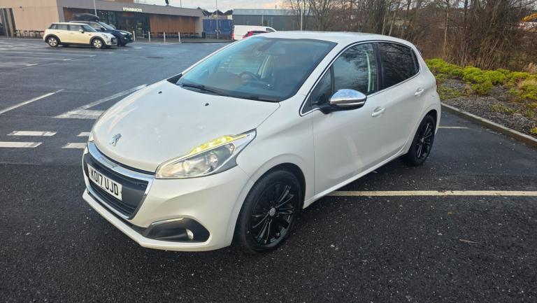 2017 Peugeot 208 1.6 BlueHDi Allure 5dr [Start Stop] HATCHBACK Diesel Manual