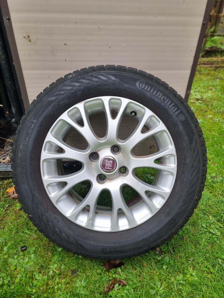 Four new fiat tyres 