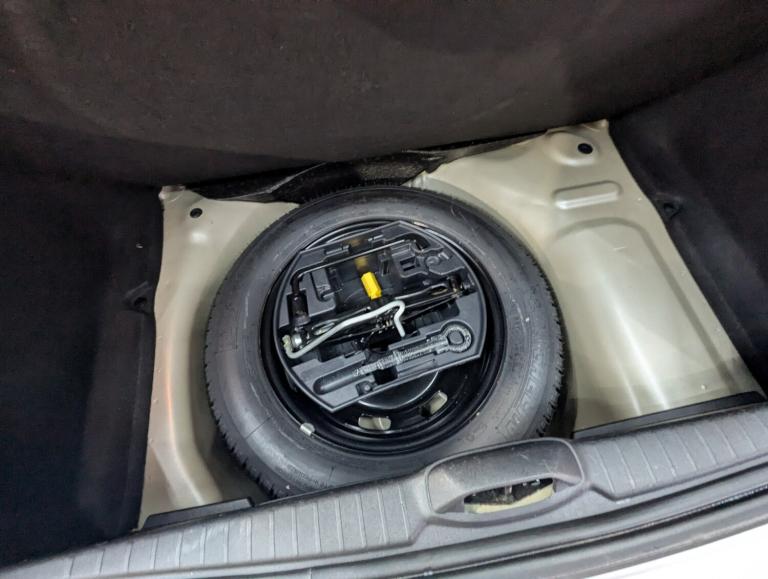 2015 Peugeot 208 1.2 VTi Active 5dr HATCHBACK Petrol Manual