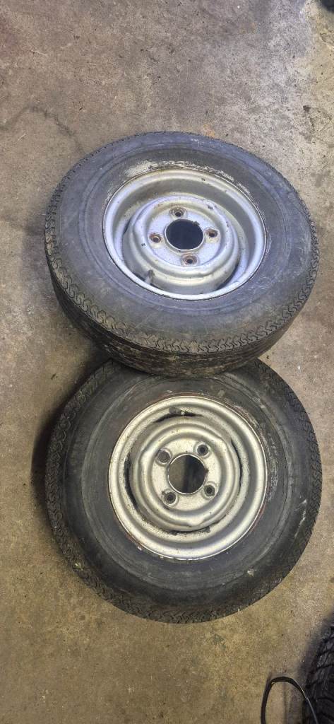Trailer wheels 