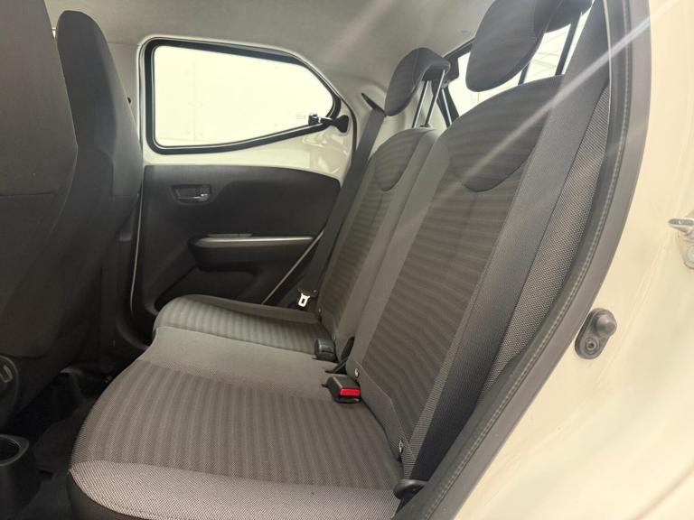 2019 Toyota AYGO 1.0 VVT-i x-play x-shift Euro 6 5dr HATCHBACK Petrol Automatic