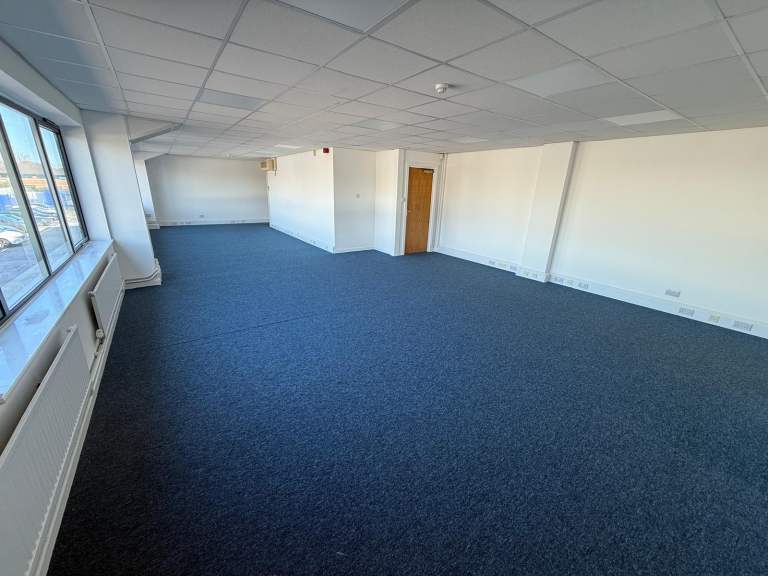 Large Office/Studio 