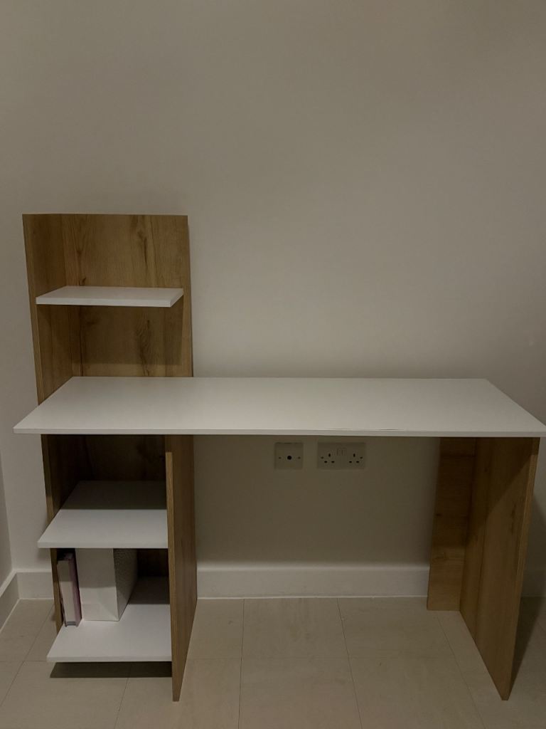 White& wood effect Desk / dressing table 