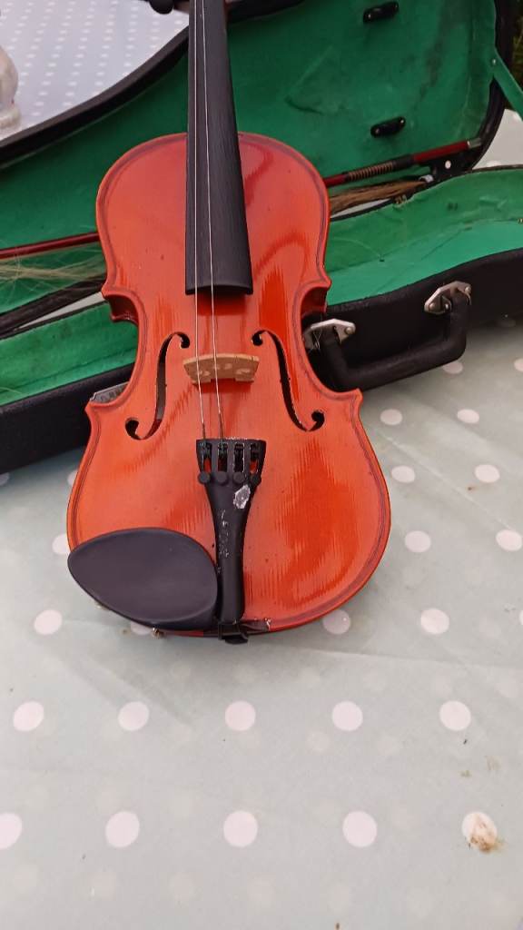 VINTAGE SKYLARK 1/2 sized 20"  VIOLIN.