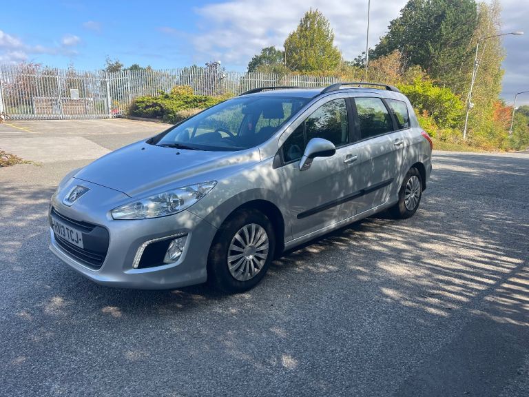 2013.Peugeot 308 Access 1.6 vti petrol estate low mileage 