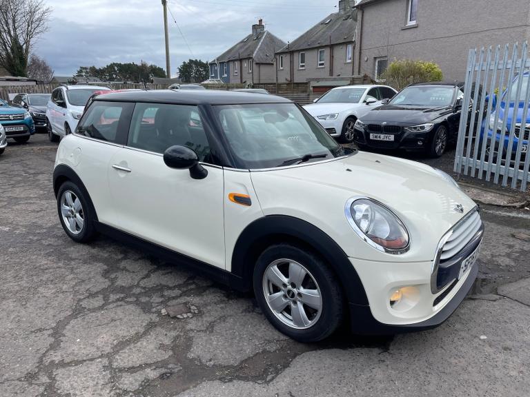 2015 MINI Hatch 1.5 Cooper Hatchback 3dr Petrol Manual Euro 6 (s/s) (136 ps) Hatchback Petrol Manual
