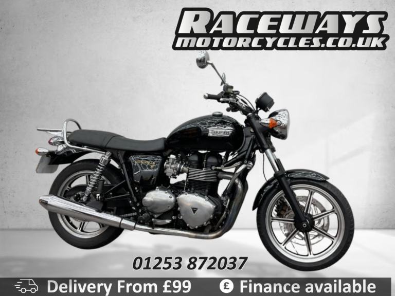 TRIUMPH BONNEVILE 865 SE 2011 61 PLATE, 1 OWMER FROM NEW, ONLY 3,512 MILES