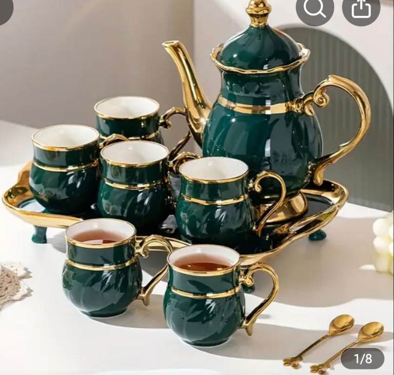 Tea cups set