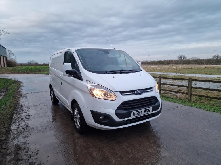 2015 Ford Transit Custom 270 LTD E-TECH  Drives Perfect  12mth MOT  165k mile