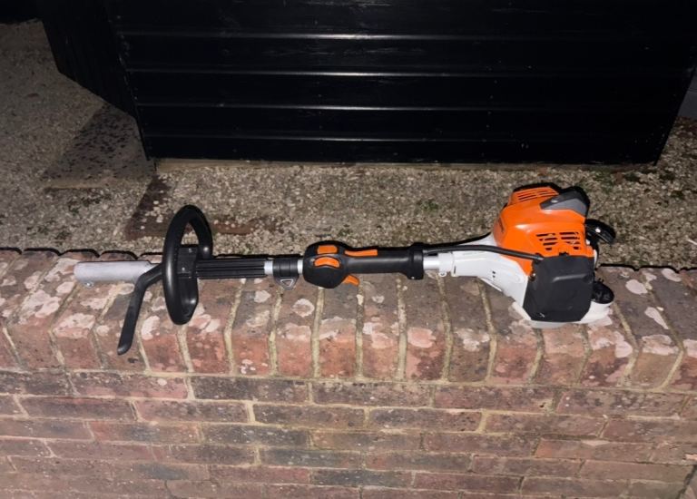 Brand New Stihl Kombi and Hedge Cutter attachment 