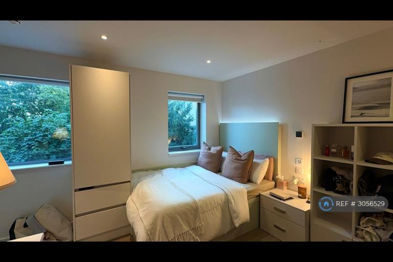 Studio flat in Park Place, Bristol, BS8 (#3056529)