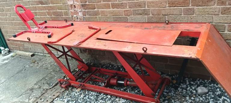 Portable Work Table Motorcycle Lift FOR SALE