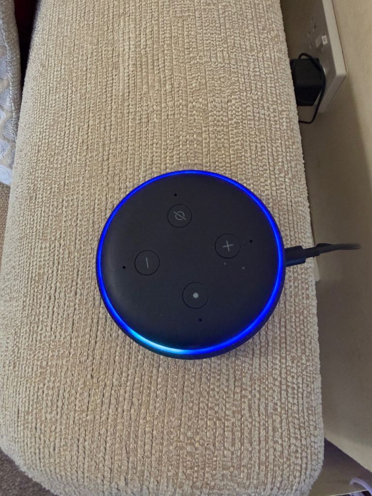 Amazon Echo Dot 3rd Gen Alexa Smart Speaker 