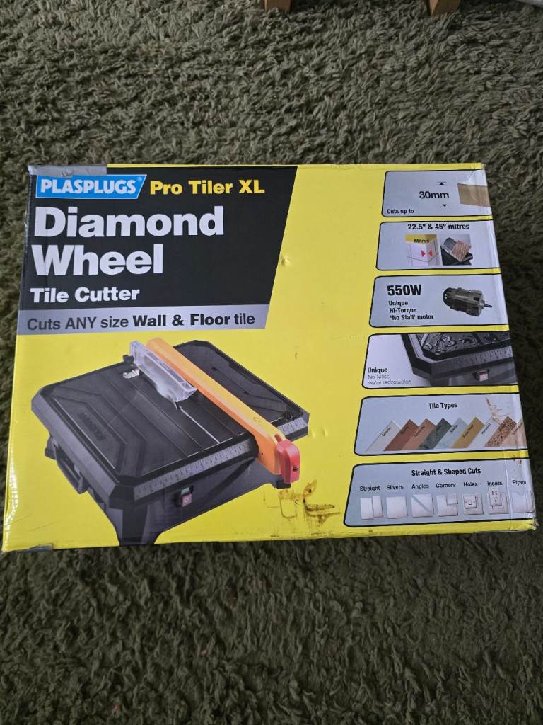 Wet tile cutter 