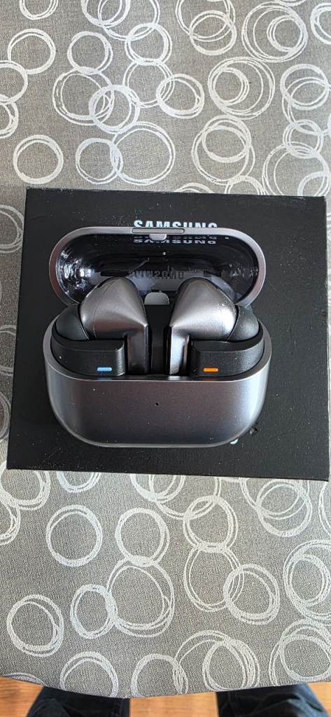 Samsung Galaxy Buds3 Pro – Grey, As Good As New