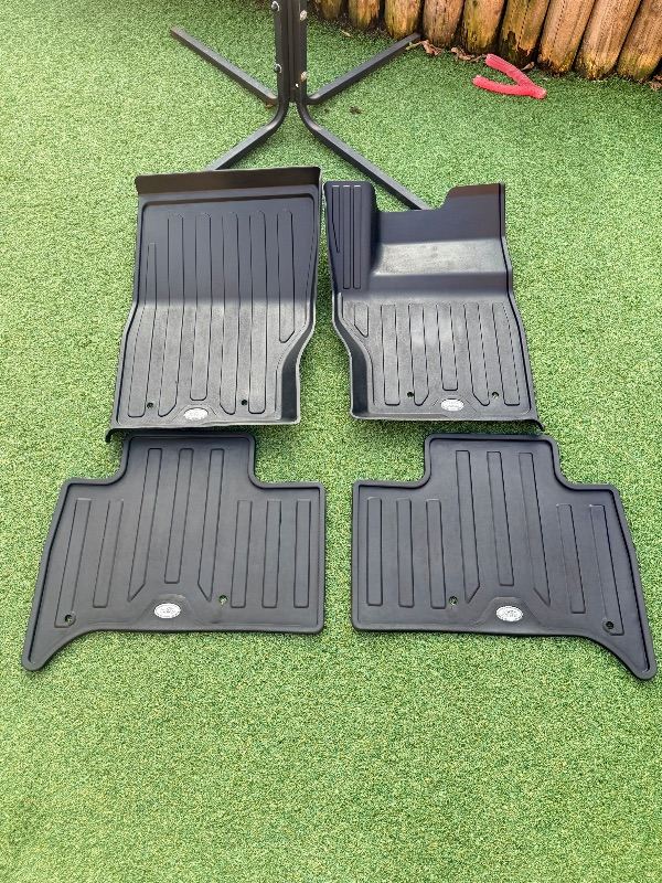 Landrover discovery 5 rubber Mats