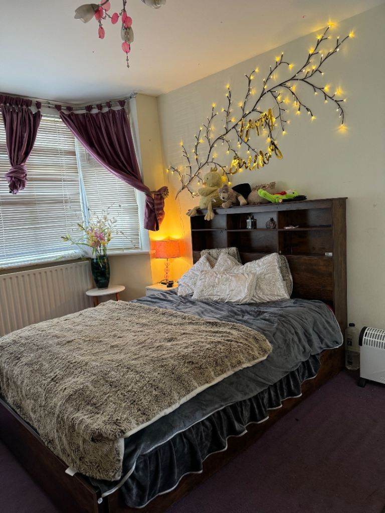 Room for rent - en suite (with bathroom), double bed