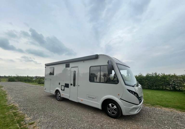Premium Luxury GlamperRV DBM – 2022 – 16,500 miles – Pebble Grey – 5 Berth – Available Now