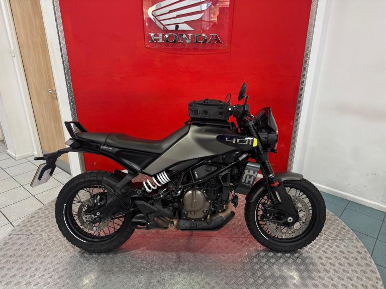 2024 '24'  HUSQVARNA SVARTPILEN 401 2024 