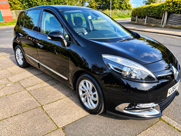 Renault, SCENIC, MPV, 2014, 1.5 dci diesel 20 pound year tax loads of service history 