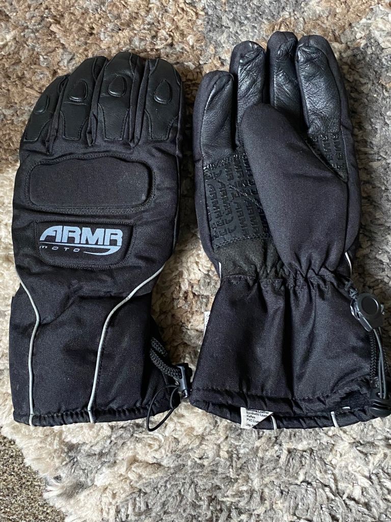 Armr Moto size S motorbike gloves. As new. £25. Tqy or can post