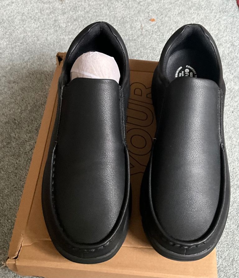 FitVille men’s easywalk slip on shoes SIZE 14EW.  BRAND NEW WITH TAGS thanks.