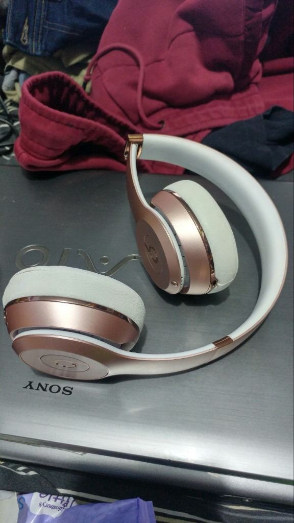 Beats solo3 audio headphones gym workout music travel dj tunes vibe