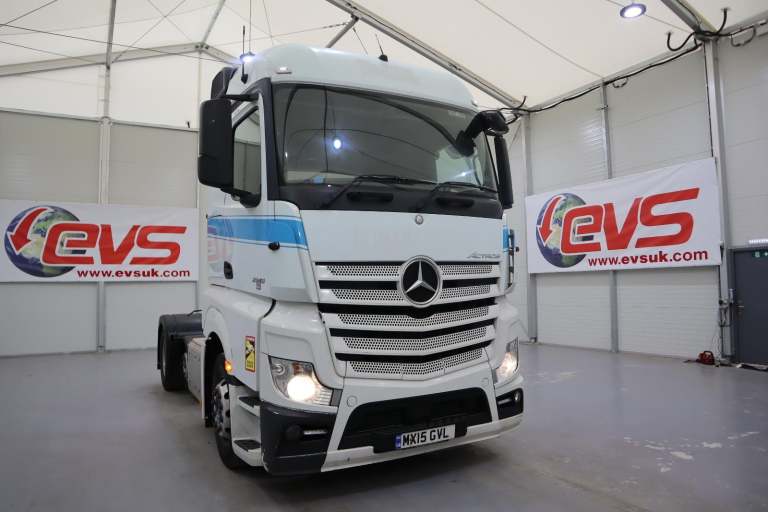 2015 (15 PLATE) Mercedes Benz ACTROS 2345 6x2 Euro 6 Tractor Units