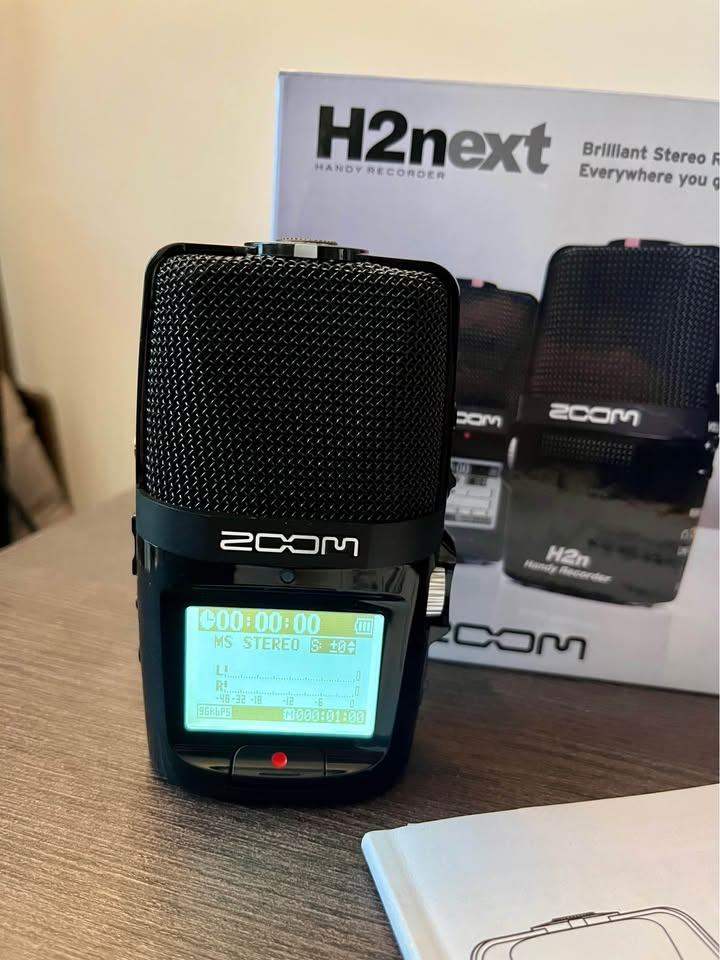 Zoom H2n recorder microphone