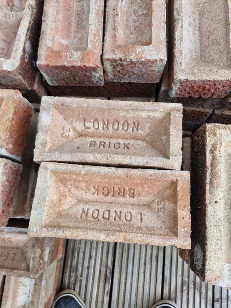 X300 refurbished Old London Bricks 