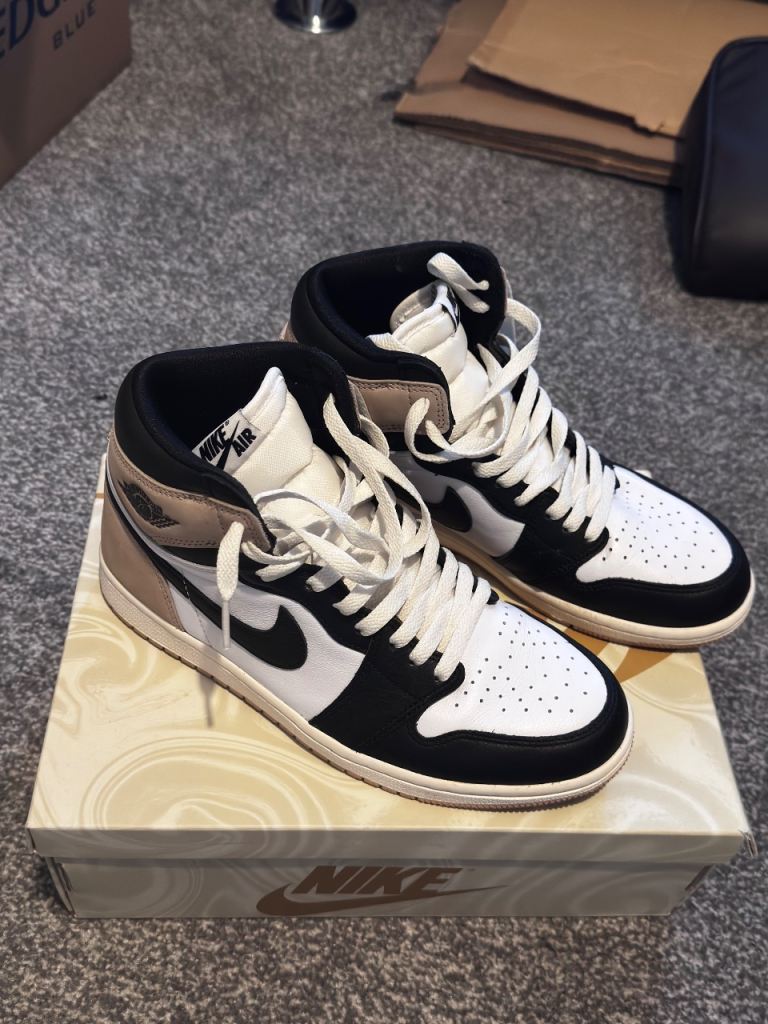 Latte Nike Jordans