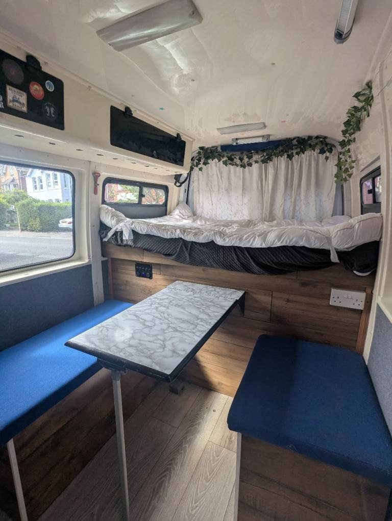 Spacious ex-NHS camper conversion. Engine rebuild Dec ‘22. MOT til Apr ‘27