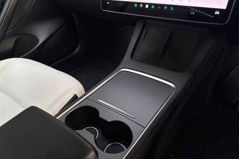 2022 Tesla Model 3 Performance AWD 4dr [Performance Upgrade] Auto SALOON ELECTRIC Automatic