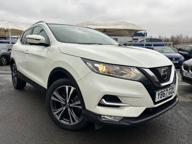 2017 Nissan Qashqai 1.2 Petrol (DIG-T), N Connecta, SUV, 5 Door, Manual, Euro 6. HATCHBACK Petrol...