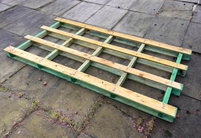 image for Wooden pallet 240cm x 120cm x 11cm