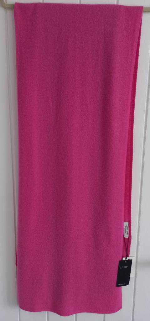 image for NEW M&S CASHMERE SCARF ( PROCEEDS TO GUIDE DOGS )