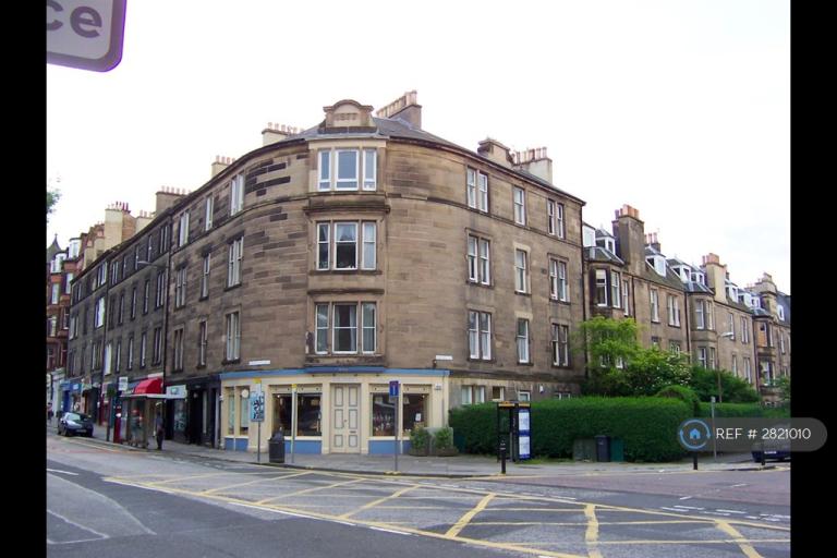 3 bedroom flat in Morningside Road, Edinburgh, EH10 (3 bed) (#2821010)