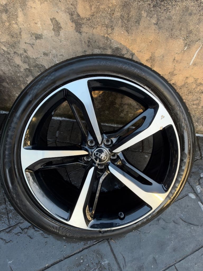 Audi Q7 Alloy wheels 