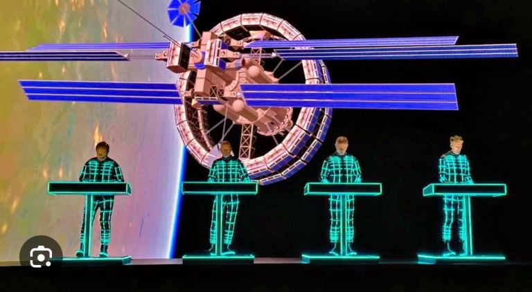 Kraftwerk live @ playhouse Edinburgh. Tue 9 June