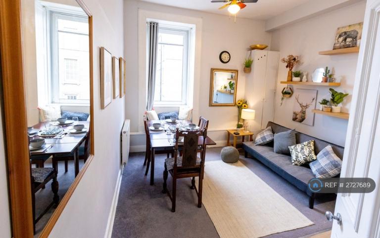 3 bedroom flat in Easter Road, Edinburgh, EH7 (3 bed) (#2727689)