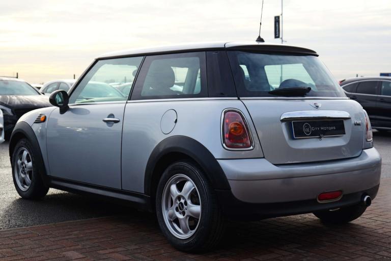2008 MINI Hatch 1.4 One 3dr Hatchback Petrol Manual