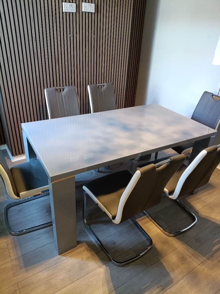 Dining table 6 chair 