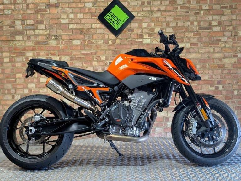 KTM 790 DUKE 2024. FSH. 5924 MILES. DECAT EXHAUST. A 1 OWNER BEAUTY.